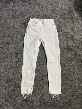 Everlane Women’s High-Rise White Skinny Jeans
